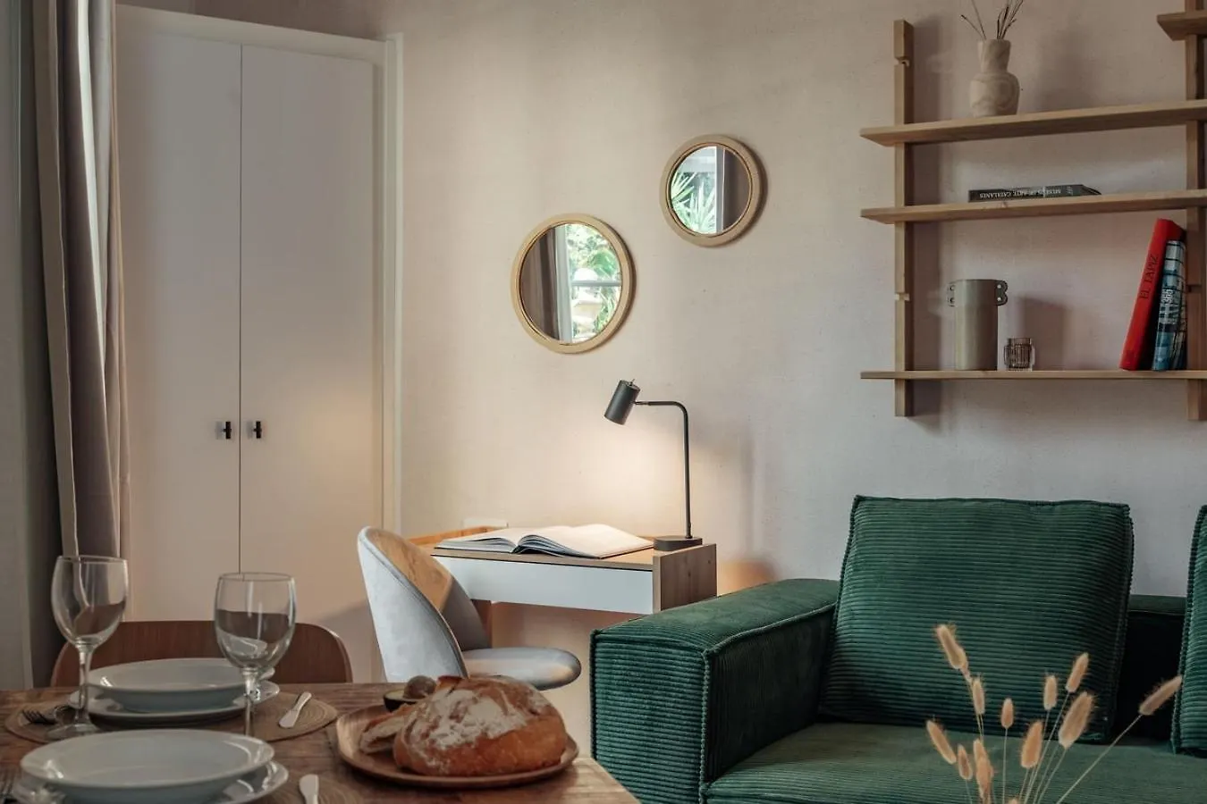 Casa Atrio - Wonderful Studio Near Barcelona Cathedral