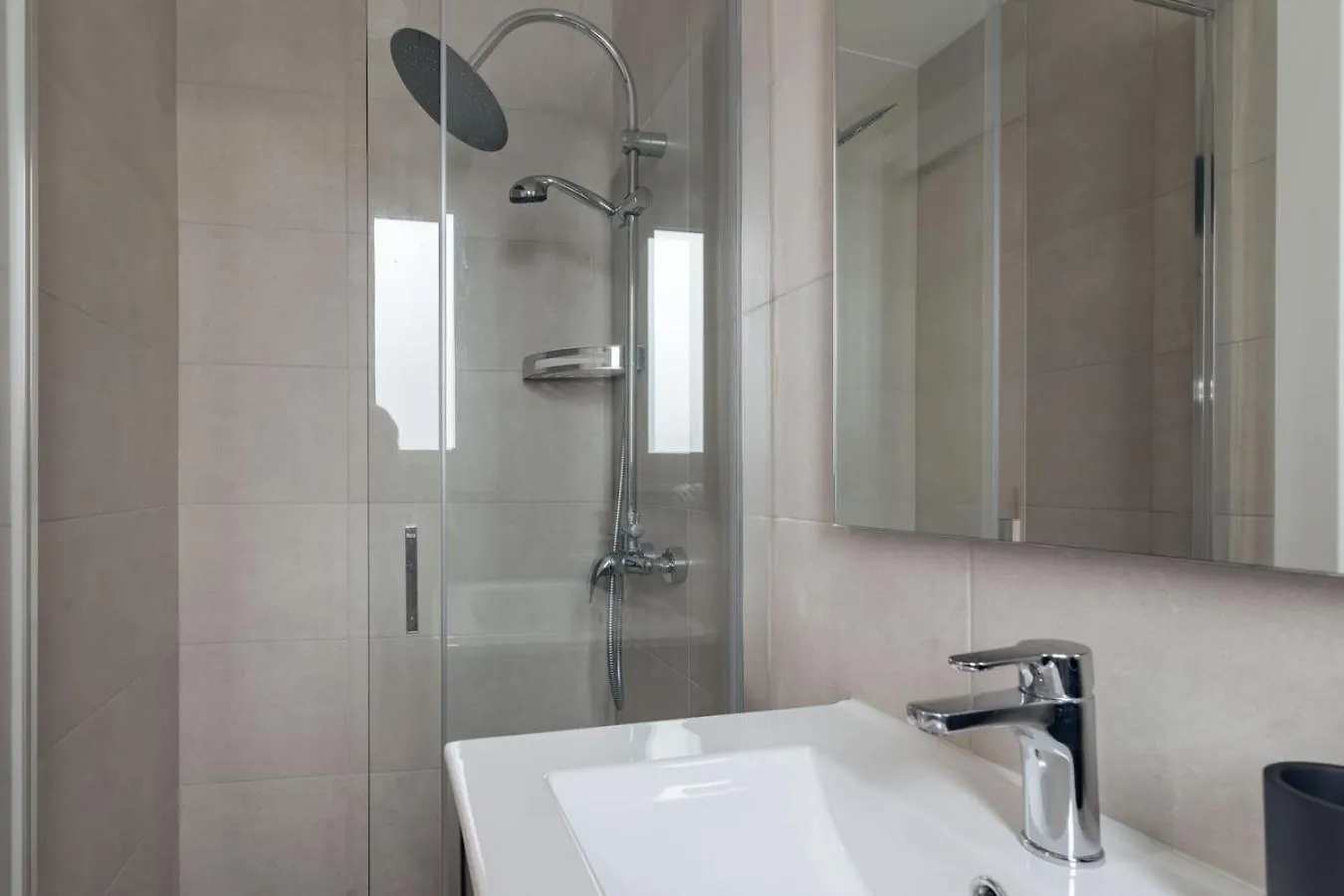 Casa Atrio - Wonderful Studio Near Barcelona Cathedral Apartment