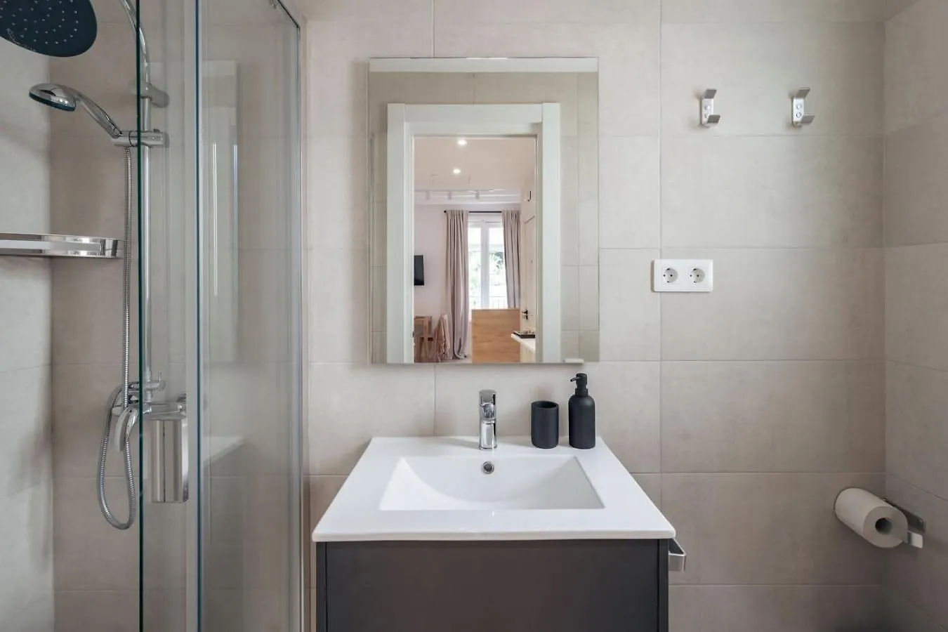 Apartment Casa Atrio - Wonderful Studio Near Barcelona Cathedral Spain